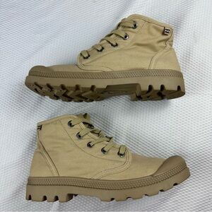 Billabong ladies Canvas Boots